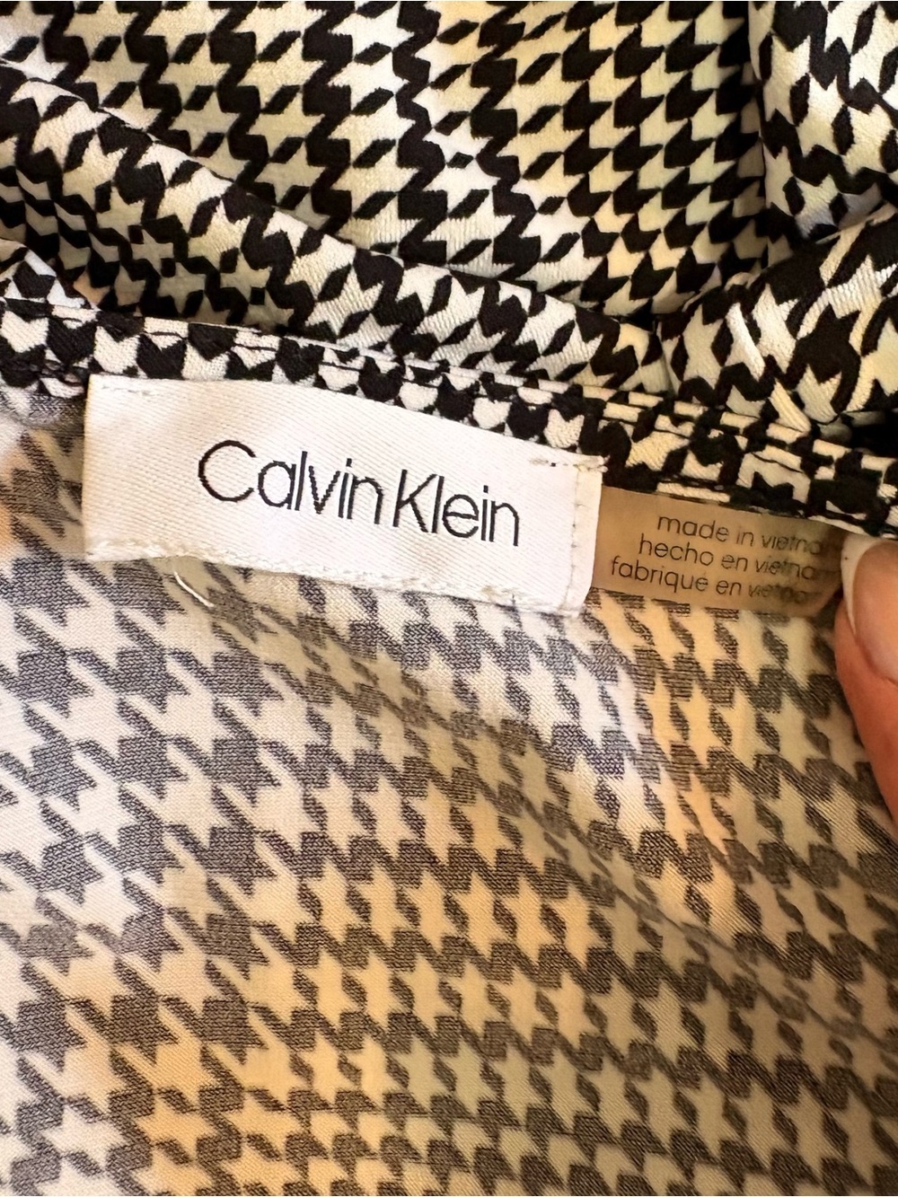 Calvin Klein Black and White Houndstooth Short Sleeve Top - Picture 6 of 7